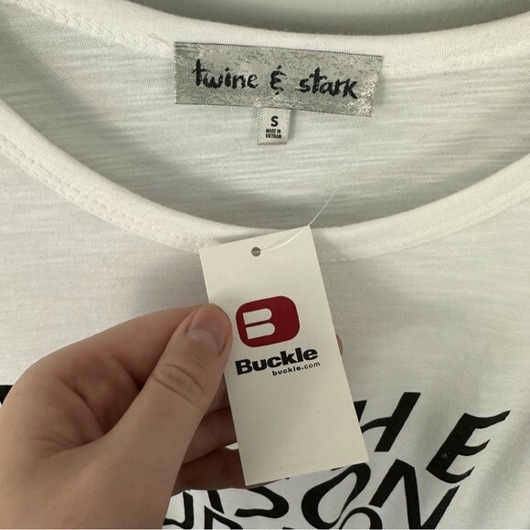 Buckle Be The Person Your Dog Thinks You Are Graphic Tee NWT Size Small - Picture 10 of 12